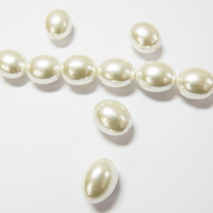 Perles nacrées ovale 20 x 16mm écru x1