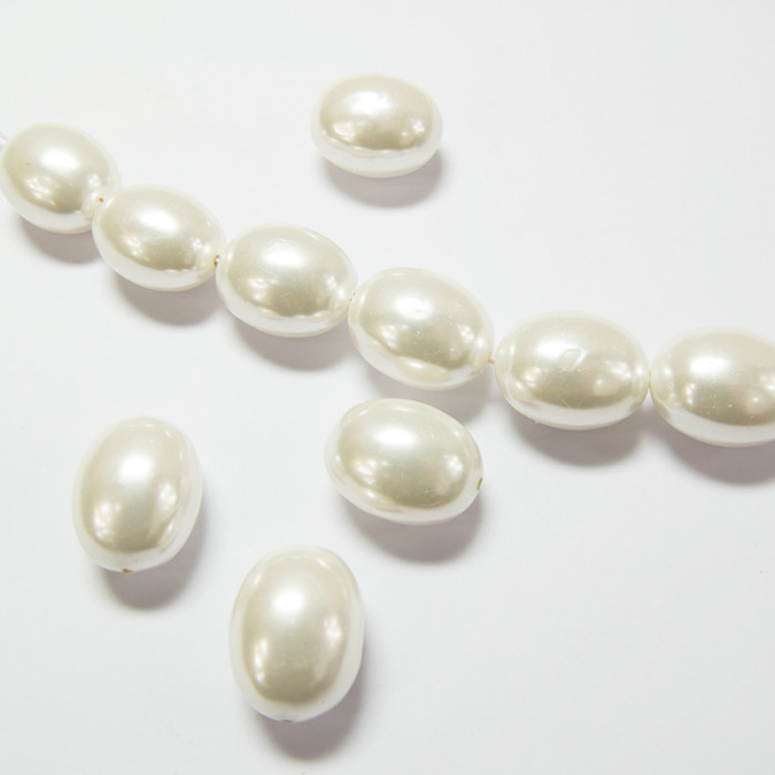 Perle nacrée ovale 20 x 16mm blanc x1