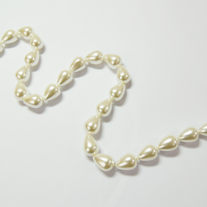Perle nacrée goutte 14 x 10mm blanc x1