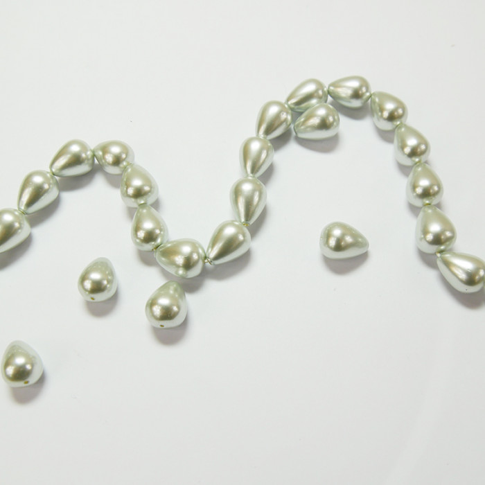 Perle nacrée goutte 14 x 10mm gris perle x1