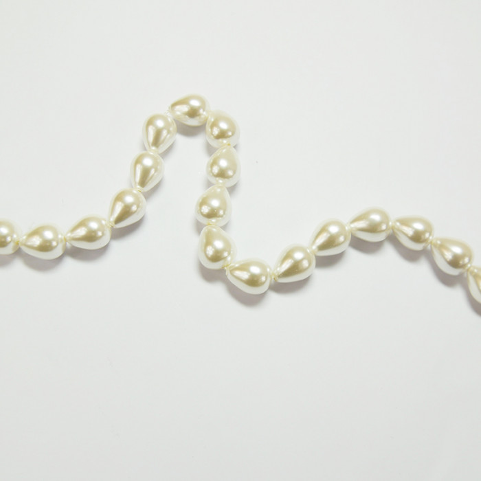 Perle nacrée goutte 12 x 10mm blanc x1