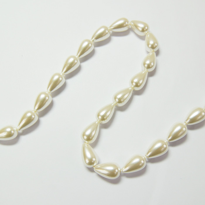 Perle nacrée goutte 14 x 8mm blanc x1