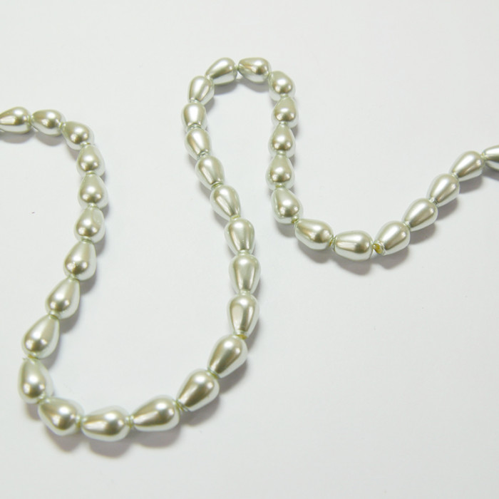 Perle nacrée goutte 9 x 6mm gris perle x1