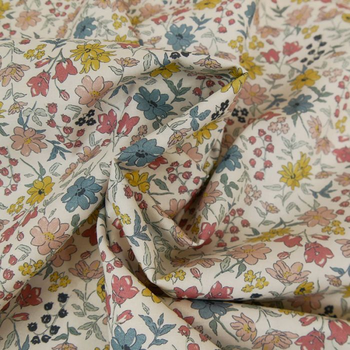 Tissu batiste coton fleurs - rose pale x 10 cm