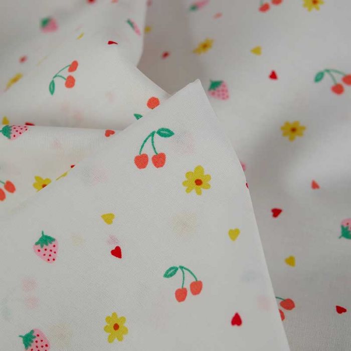 Tissu popeline coton fruits d'été- blanc x 10 cm