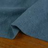Tissu double gaze broderie anglaise - bleu jeans x 10 cm
