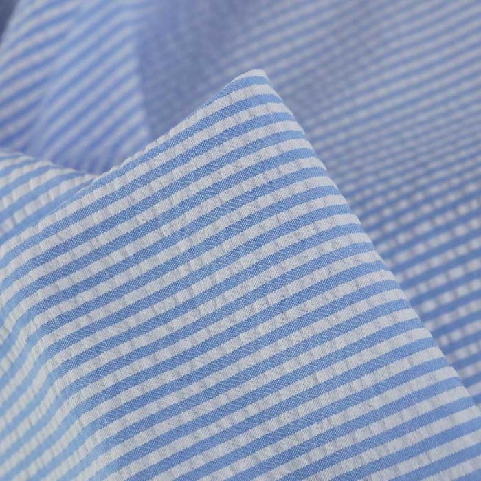 Tissu seersucker rayures blanc - bleu clair x 10 cm