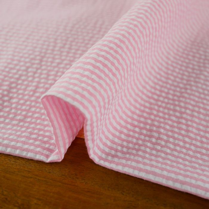 Tissu seersucker rayures blanc - rose clair x 10 cm
