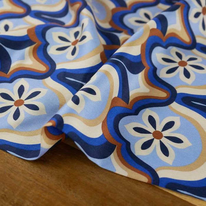 Tissu viscose satiné fleurs orientales haute couture - bleu x 10 cm