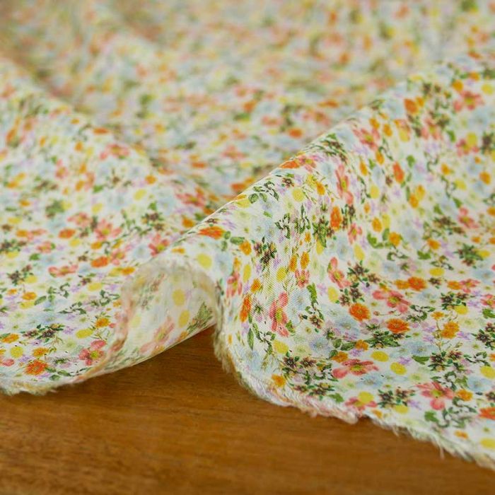 Tissu viscose fleurs Bloomy haute couture - pastel x 10 cm