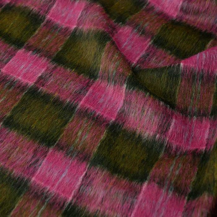 Tissu lainage carreaux haute couture fuchsia - vert olive x 10 cm