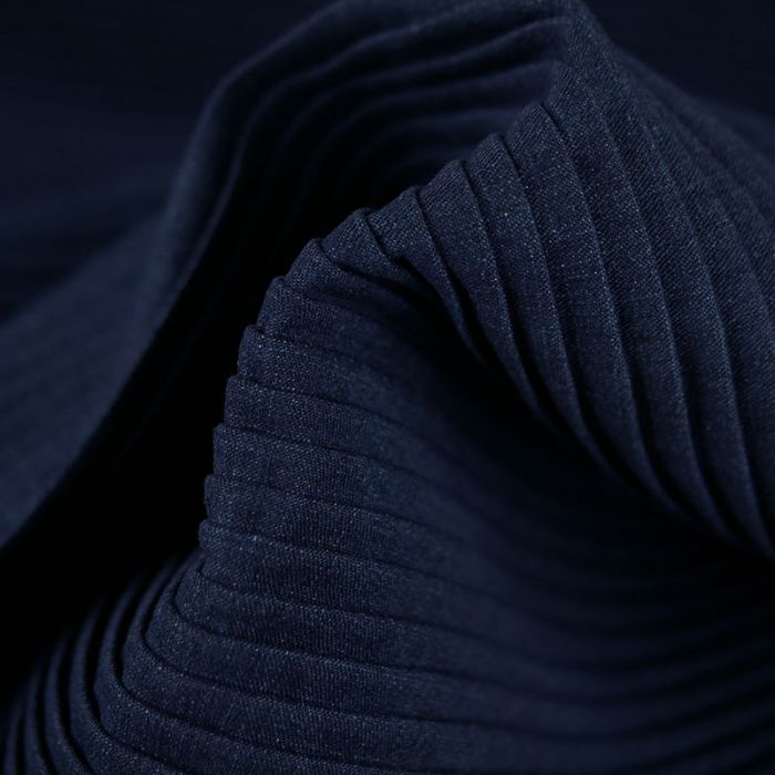 Tissu denim plissé haute couture - bleu foncé x 10 cm