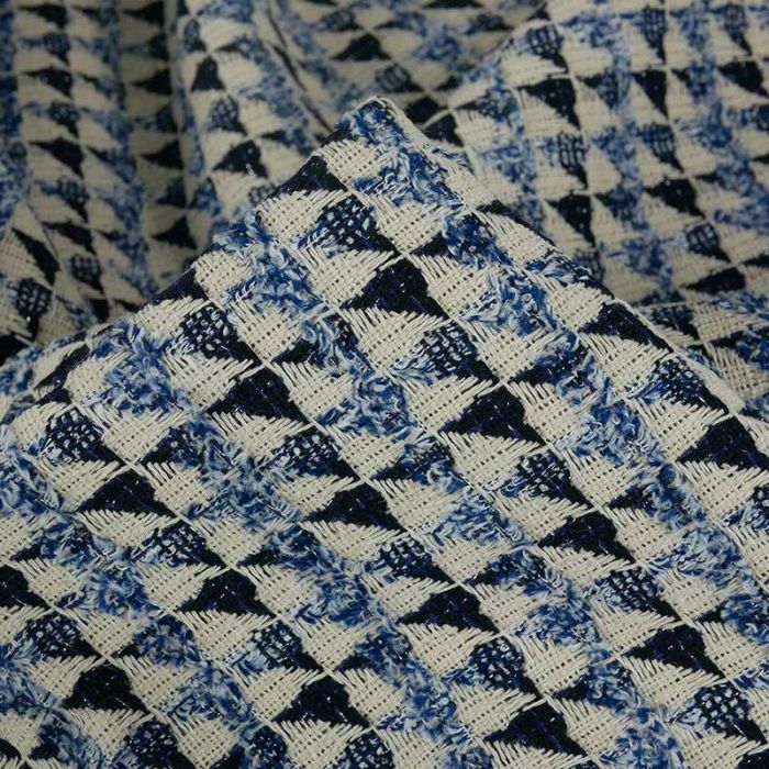 Tissu jacquard triangles lurex - bleu x 10 cm
