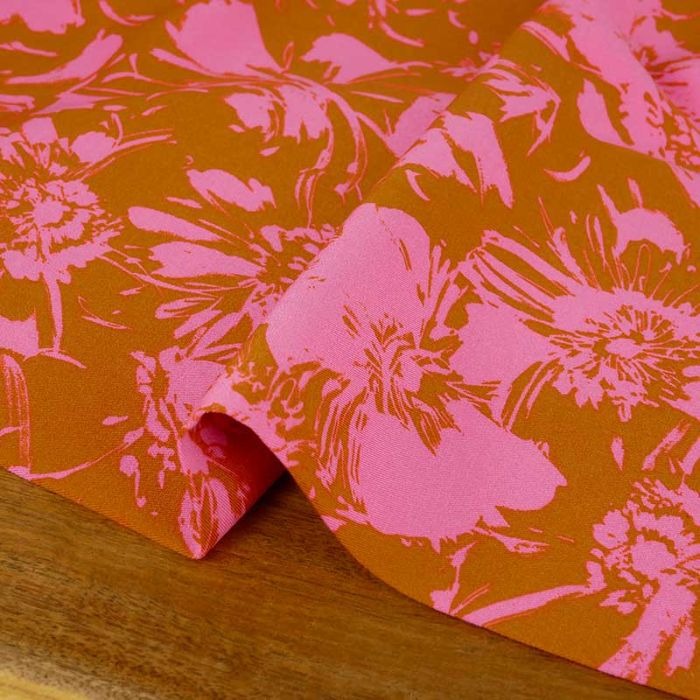 Tissu twill viscose stretch lourde fleurs rose - camel x 10 cm