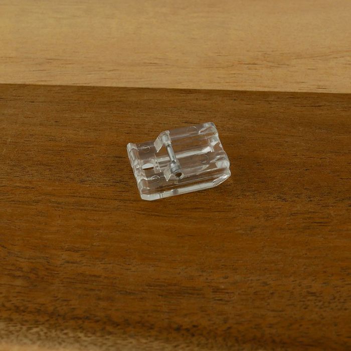 Pied machine à coudre transparent fermeture invisible