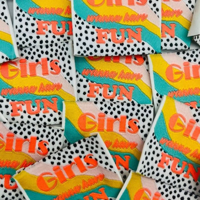 Etiquette vêtement à coudre Girls wanna have fun x 1