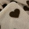 Tissu fausse fourrure Teddy mouton coeur - marron x 10 cm