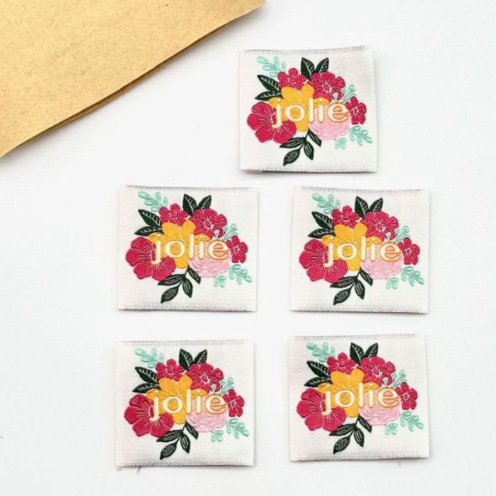 Etiquette vêtement à coudre Jolie - multicolore x 1