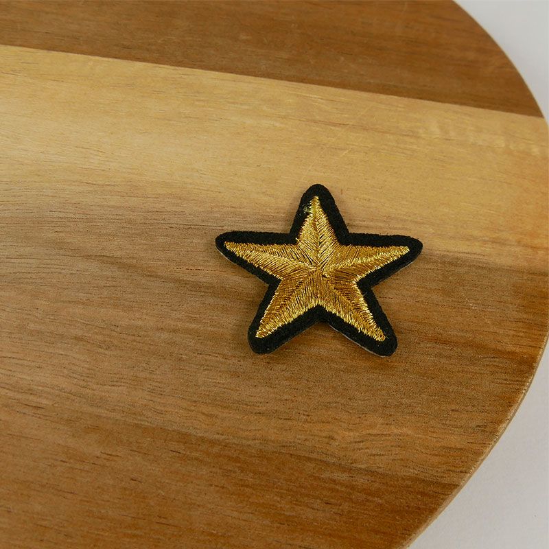 Araignée Noire Sur Toile Dorée Pailletée - Applique Textile Décorative