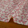 Tissu popeline coton jardin de fleurs roses - blanc cassé x 10 cm