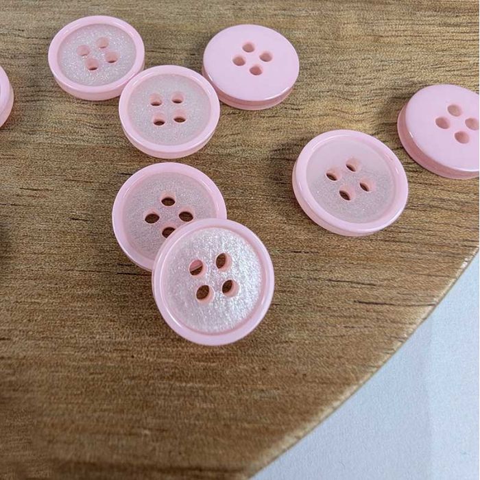 Bouton irisé 4 trous rose 12 mm x 1
