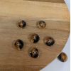 Bouton costume écaille 4 trous - brun x 1