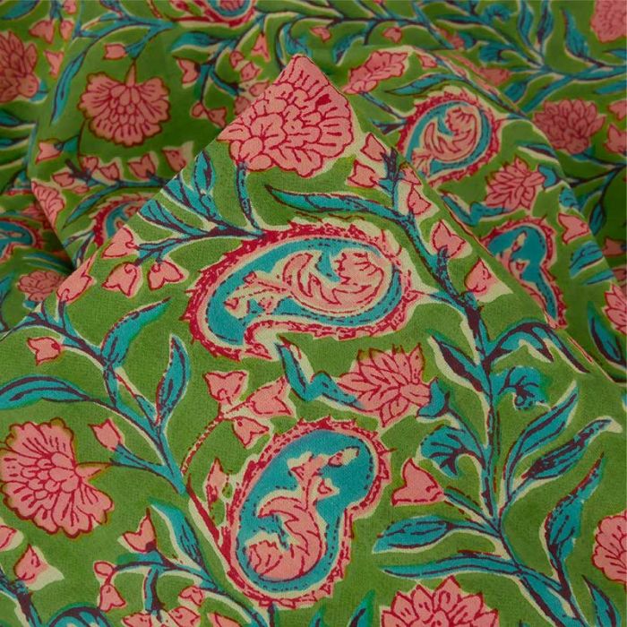 Tissu voile fleurs indiennes - vert x 10 cm