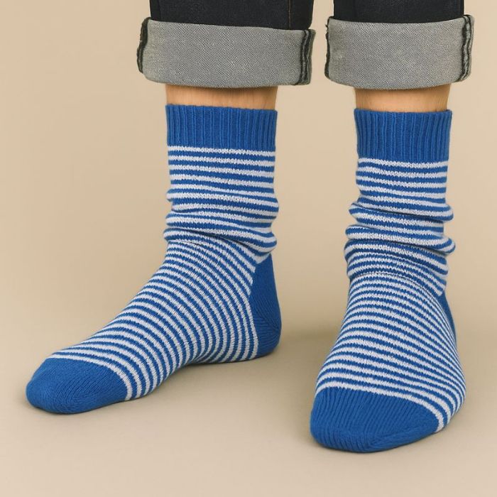 Modèle chaussettes 03 - fines rayures - Rico design