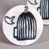 Pendentif sequin en nacre 20mm à motif cage à oiseaux x1