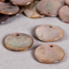 Sequin en nacre agoya gris taupe x1