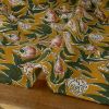 Tissu block print indien Oshari fleurs - ocre x 10 cm
