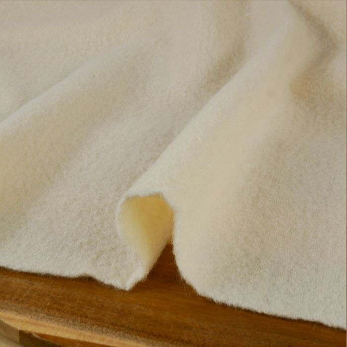 Tissu 100% laine bouillie uni oeko-tex - écru x 10 cm