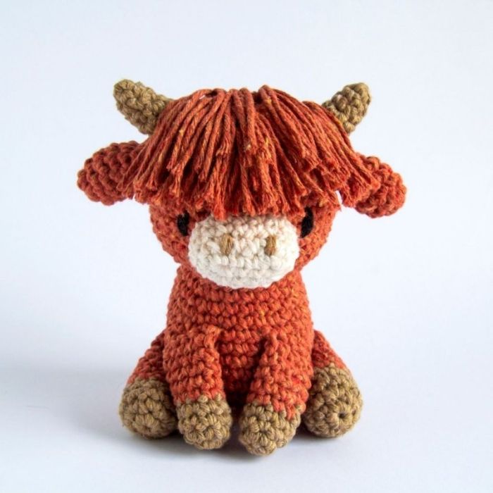 Kit crochet Amigurumi Aidan la vache Highland - Hooked