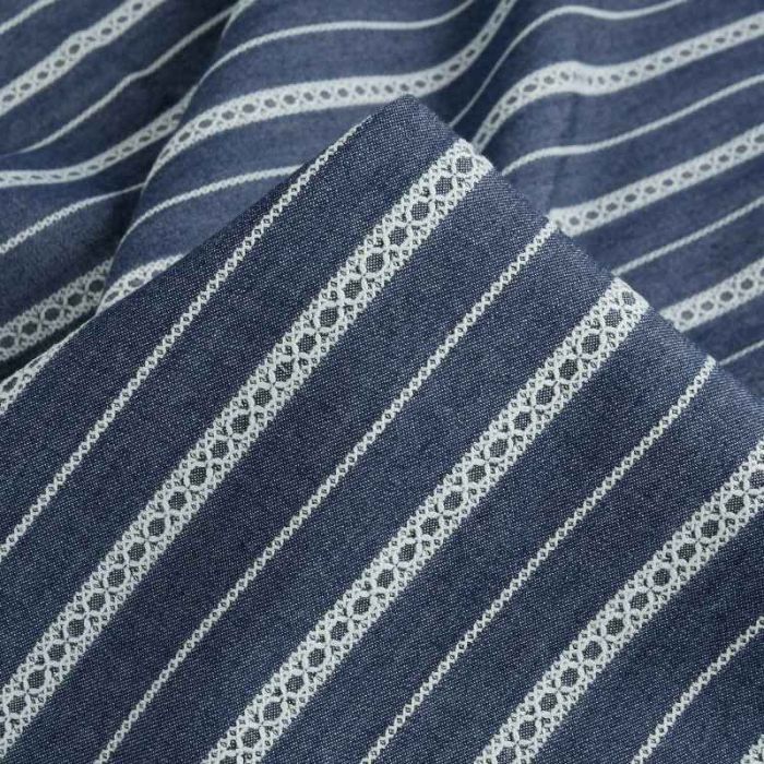 Tissu chambray denim broderie haute couture - bleu foncé x 10 cm