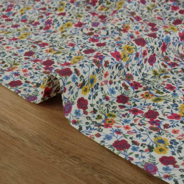 Tissu batiste coton fleurs anglaises - rouges x 10 cm