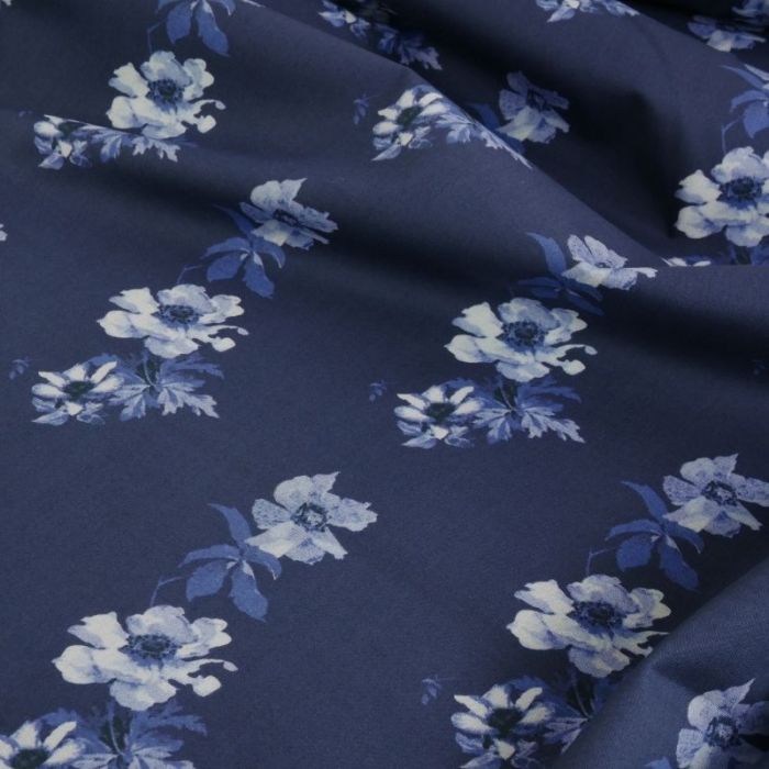 Tissu popeline coton fleurs haute couture - bleu marine x 10 cm