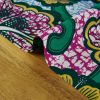 Tissu popeline coton Wax hibiscus - vert et doré x 10 cm