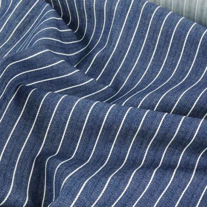 Tissu denim stretch chevrons haute couture - bleu marine x 10 cm