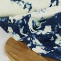 Tissu denim tie and dye haute couture - bleu x 10 cm