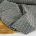 Tissu lainage fin rayures gris chiné haute couture - blanc x 10 cm