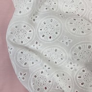 Tissus broderie anglaise