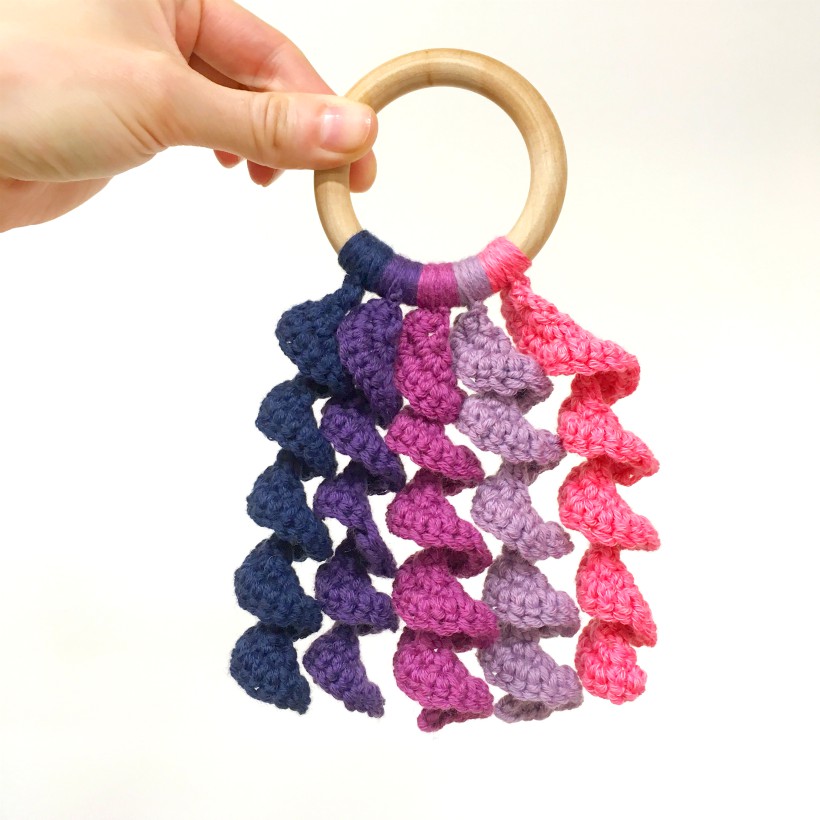 Atelier de la création - Tuto : anneau de dentition au crochet